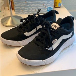 Vans Ultrarange Exo size 6.5